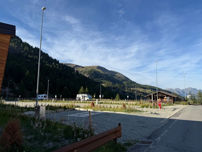Area Sosta Lago Losetta