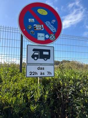 Einem Ort wurde ein Foto hinzugefügt