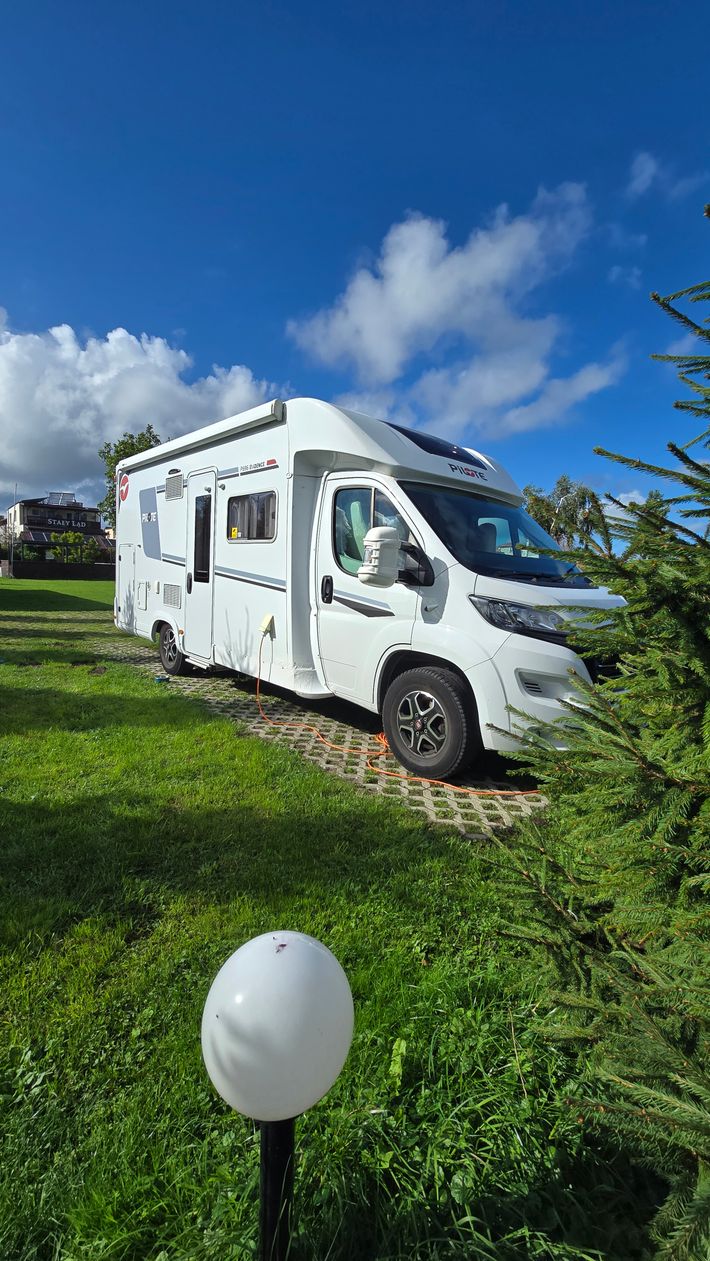 Camper Parking Stały Ląd Darłówko