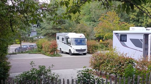 Einem Ort wurde ein Foto hinzugefügt