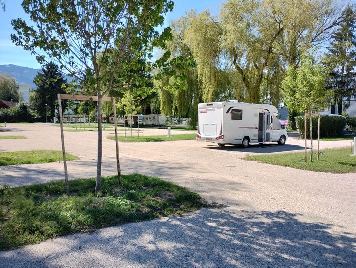 Aire Camping Carpark Cluses