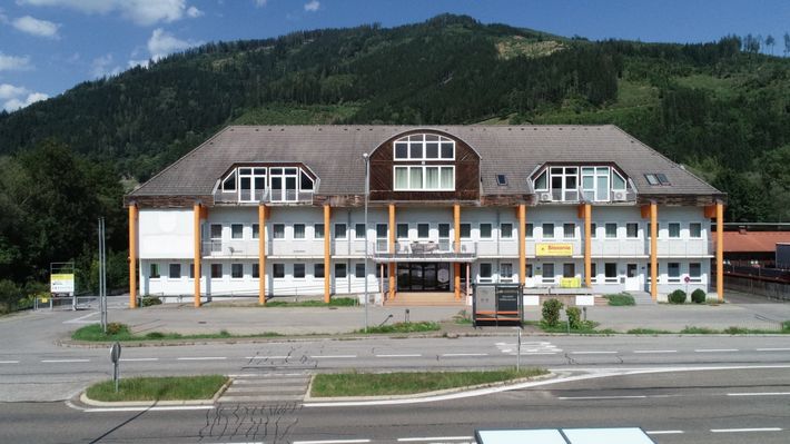 AIDORA Business & Convention Center