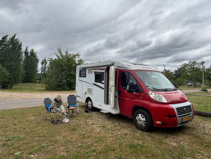 Camping-car capitainerie du port de 'l ilon