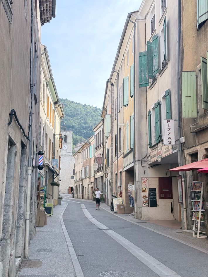 Aire Municipale de Stationnement et de Service Camping car