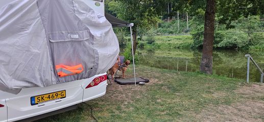 Einem Ort wurde ein Foto hinzugefügt