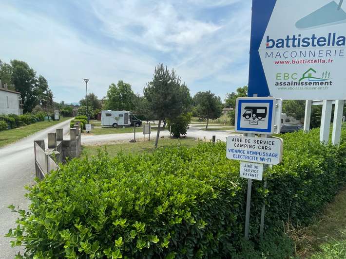 Parking Aire d'Alzonne