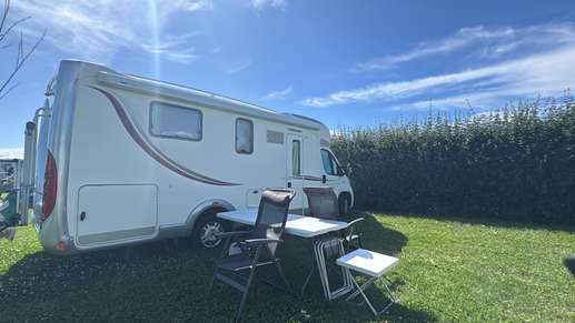 Een foto toegevoegd aan een locatie