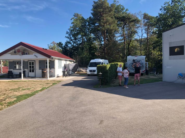 Aire de stationnement camping cars