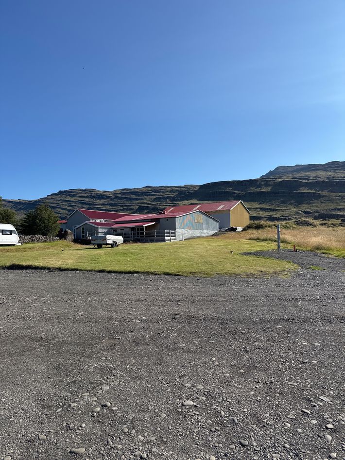Bragdavellir Cottages and Barn restaurant
