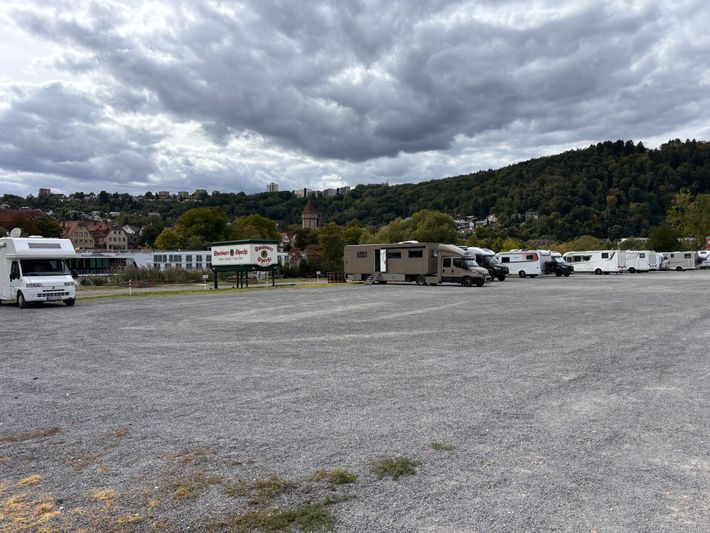 Wohnmobilparkplatz am Festplatz