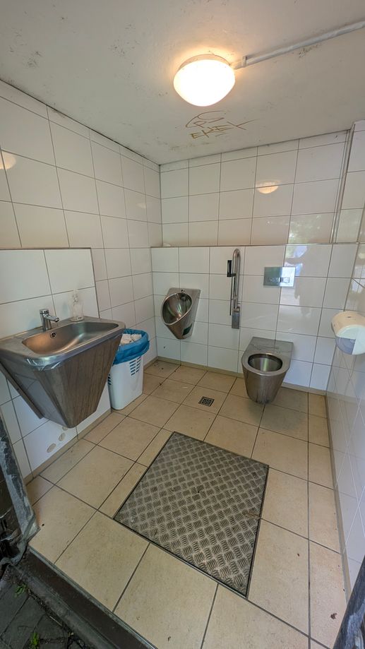 Einem Ort wurde ein Foto hinzugefügt