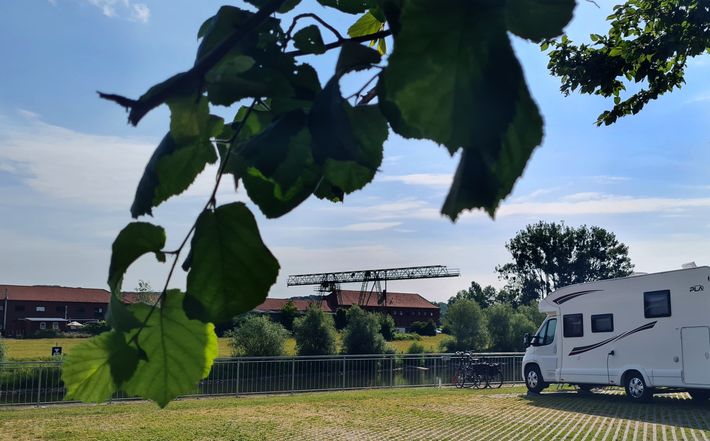 Wohnmobilstellplatz am Weserufer Vlotho
