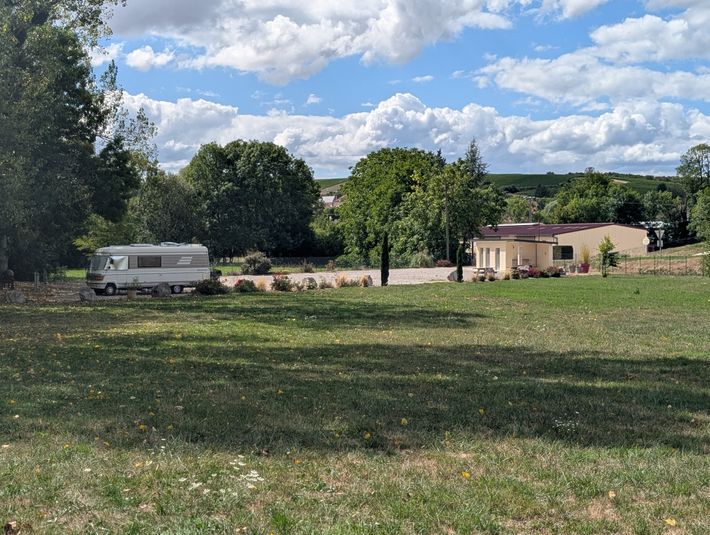 Champagne Laurent Etienne - aire de camping car
