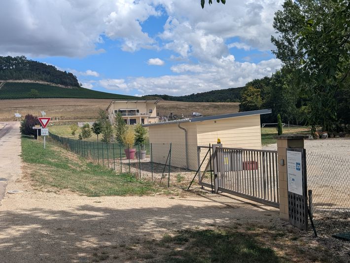 Champagne Laurent Etienne - aire de camping car