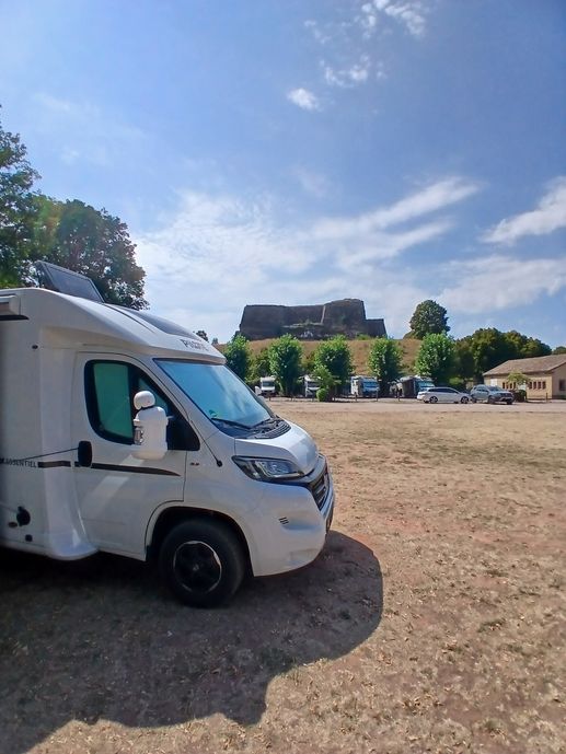 Einem Ort wurde ein Foto hinzugefügt