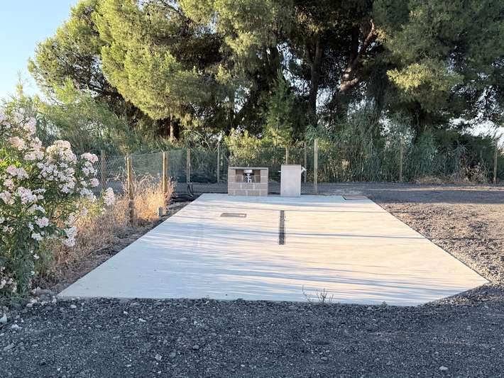 Camping Car Park SANUI in Lleida