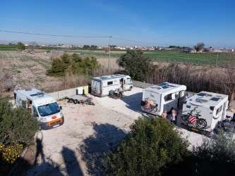 Parking Poolvilla Solar