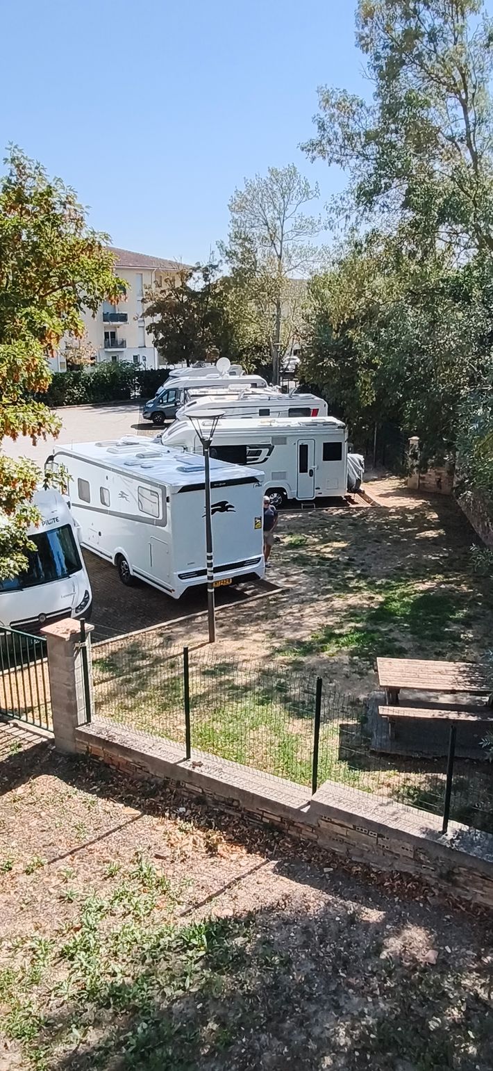 Camping-Car Park Castelnaudary (Canal-du-Midi)