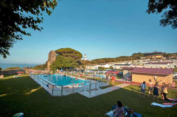 Camping Faro de Higuer
